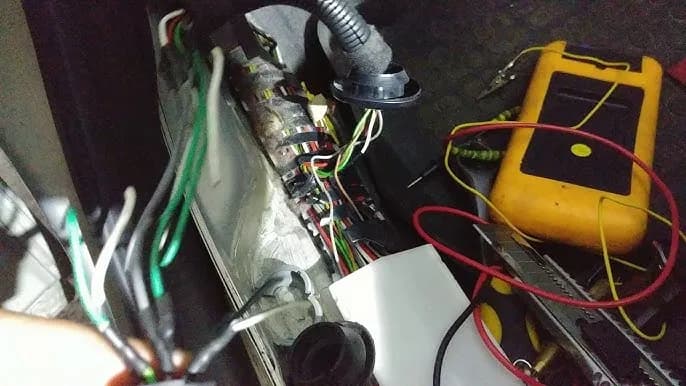 Wiązka elektryczna Passat B5: Awarie, naprawa i jak zaoszczędzić?